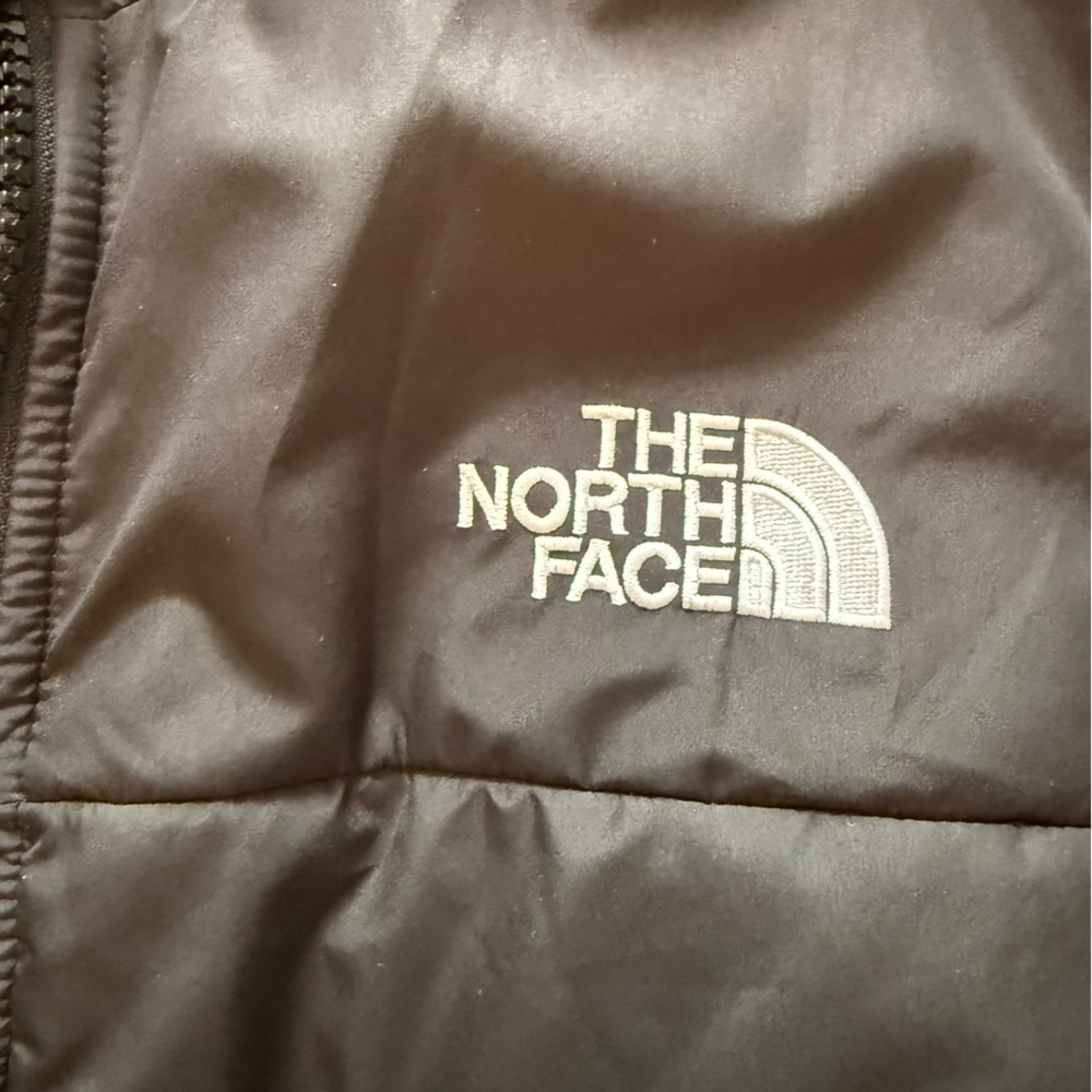 The North Face Black Quilted Reversible Vest - Picture 5 of 6